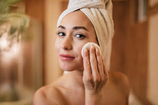 La doble limpieza es idónea para el cuidado de la piel, ¿sabes porqué?